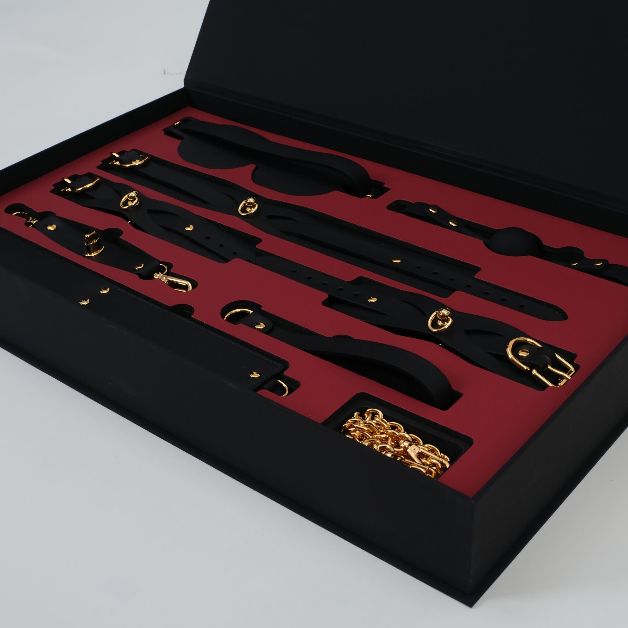 Yan - Leather Ritual Set