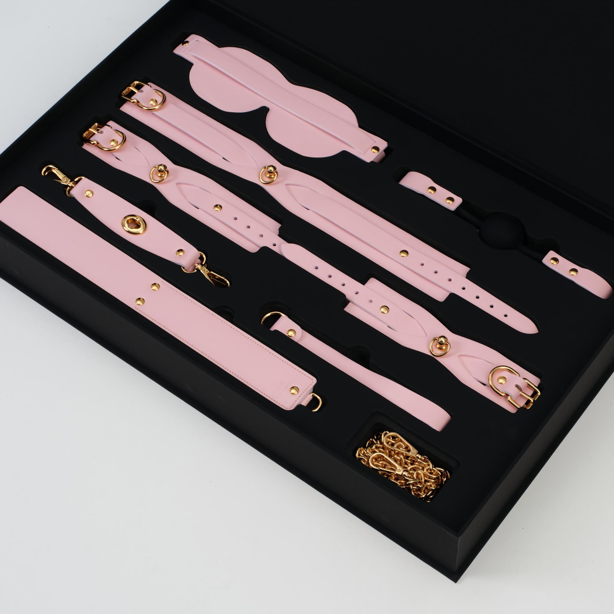 Yan - Leather Ritual Set