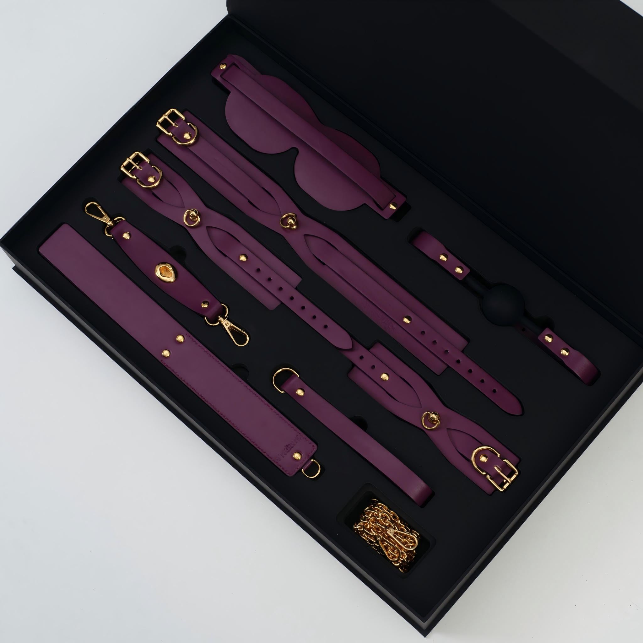 Yan - Leather Ritual Set